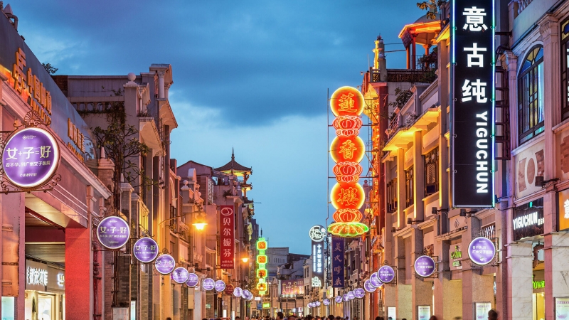 В Гуанчжоу смертник устроил взрыв в здании