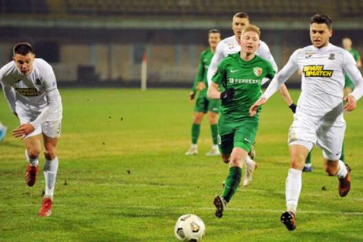 
            "Ворскла" врывается в топ-4 из-за ошибок конкурентов        