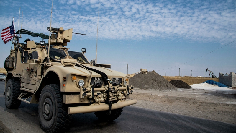 СМИ: американские военные вывезли из Сирии более 40 бензовозов с нефтью