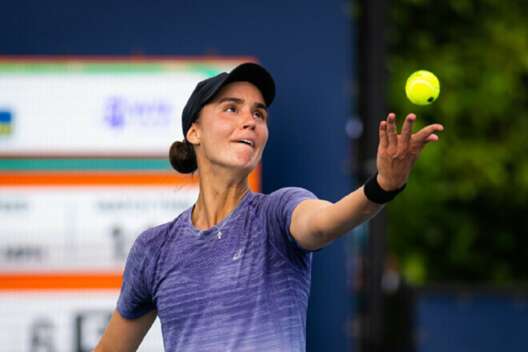 
            Калинина проиграла в финале теннисного супертурнира в Риме        