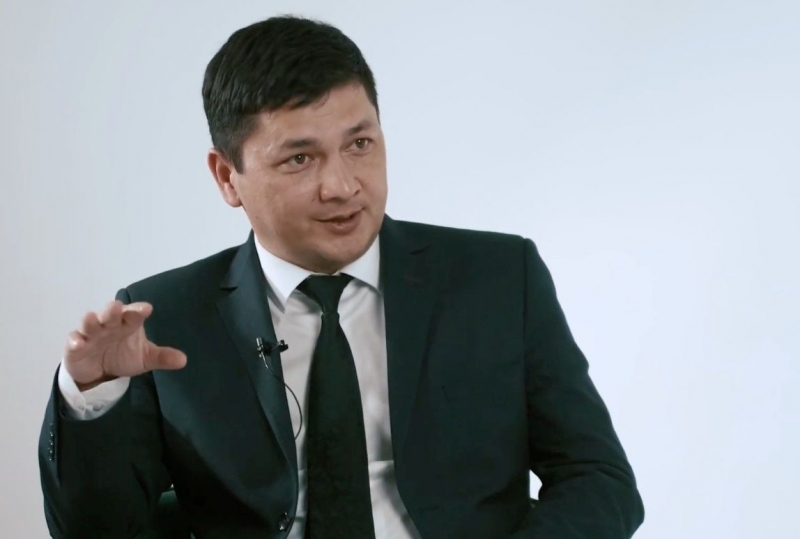 "Ракета пролетела надо мной", - Виталий Ким жестко и с юмором рассказал о главном в интервью Дмитрию Гордону